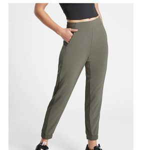 NWT Athleta Brooklyn Jogger